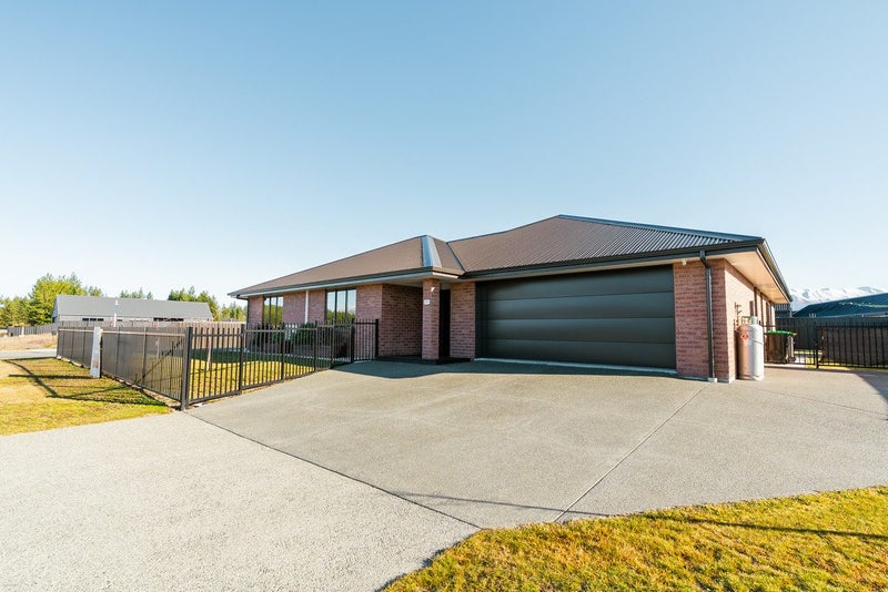 8 Birch Hill Drive, Twizel - Carousel 1