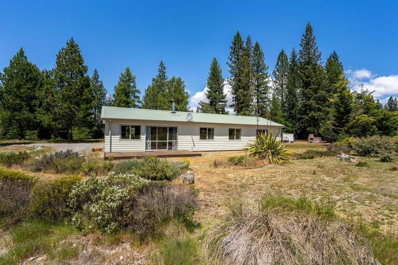 8 North West Arch, Twizel - Carousel 1