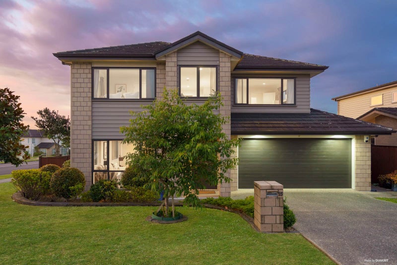 15 Darion Drive, Flat Bush, Auckland - Carousel 1