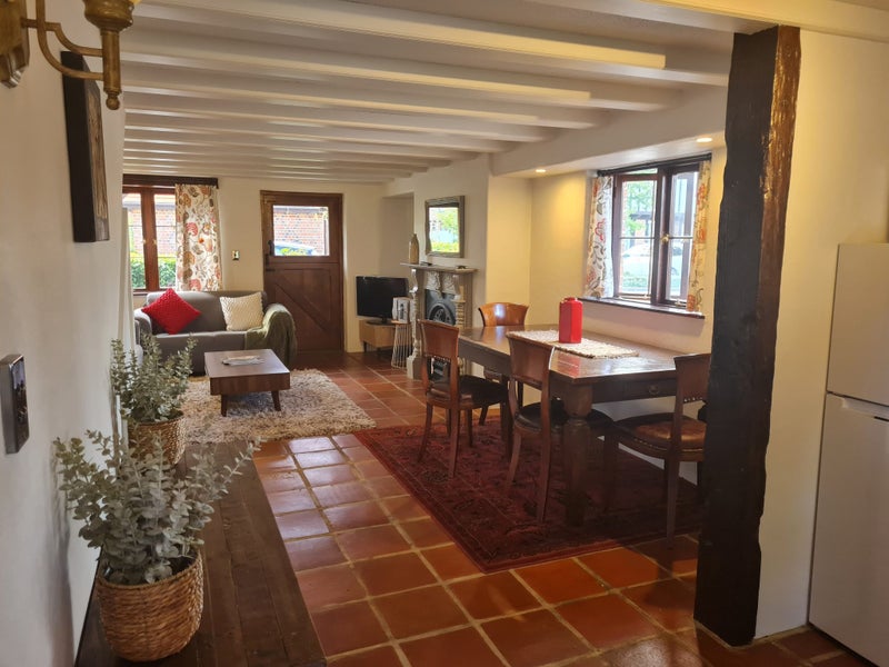 9/6 Quiet Woman Way, Monaco, Nelson - Carousel 7