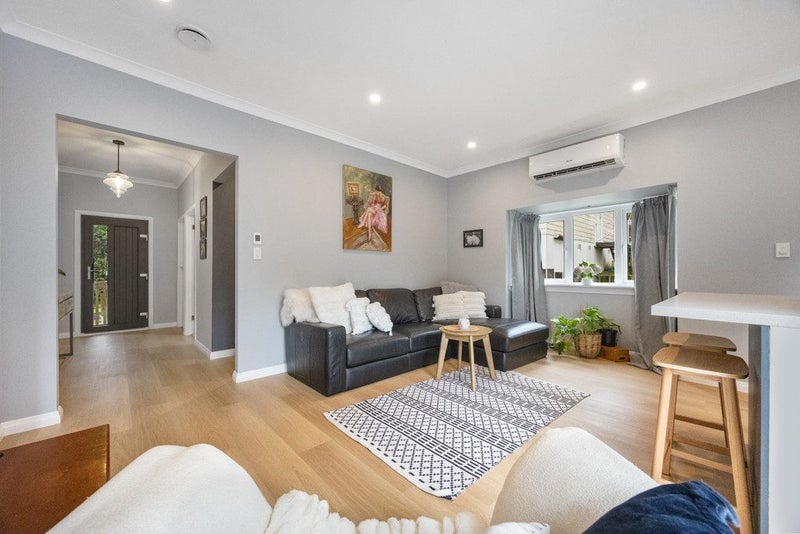 81A Woodglen Road, Glen Eden, Auckland - Carousel 1