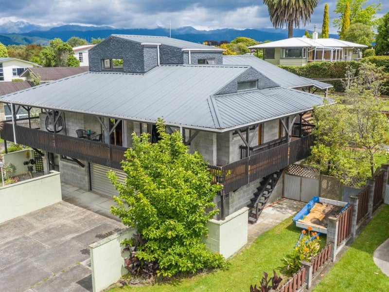 14 Kennedy Drive, Levin, Levin - Carousel 1