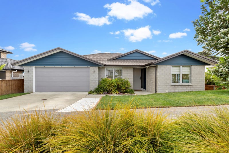 16 Sauterne Road, Kumeu - Carousel 1