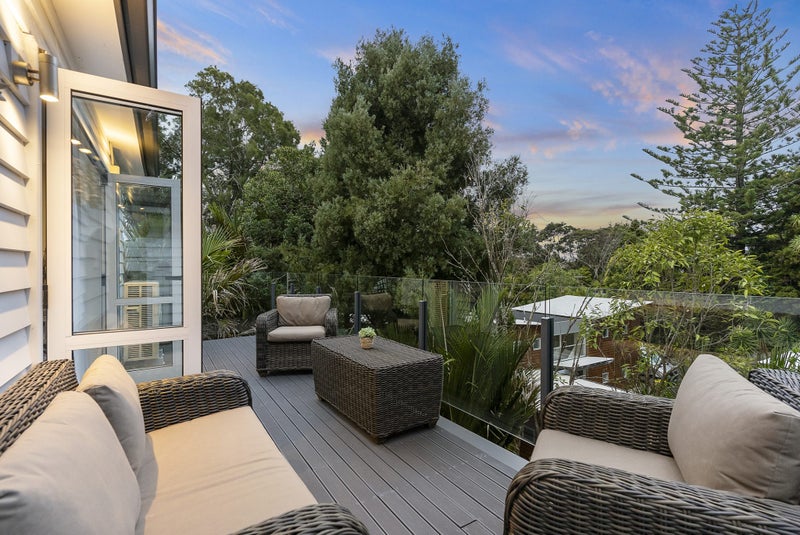 2D Zion Road, Birkenhead, Auckland - Carousel 2