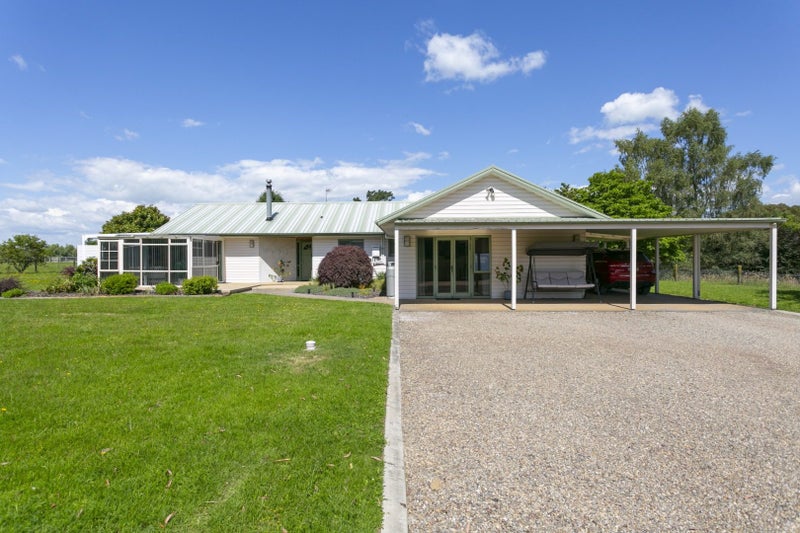 8 Palmer Mill Road, Taupo - Carousel 1