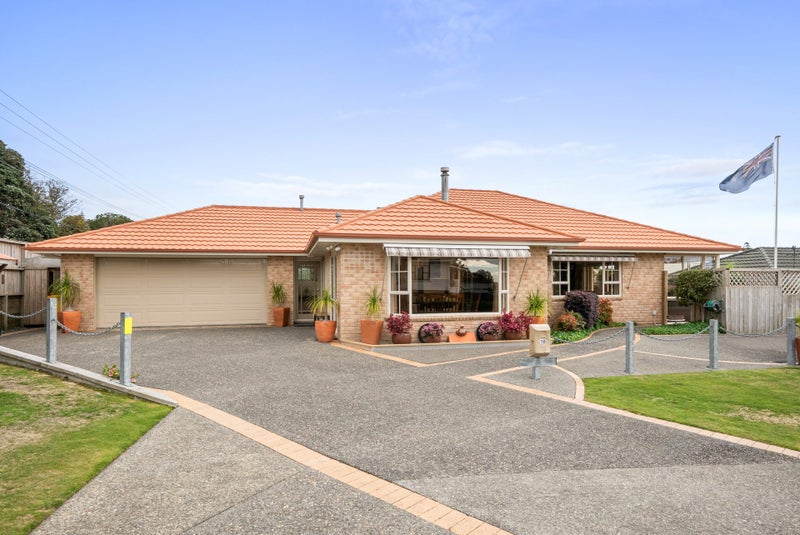 18 Hira Street, Waikanae - Carousel 2