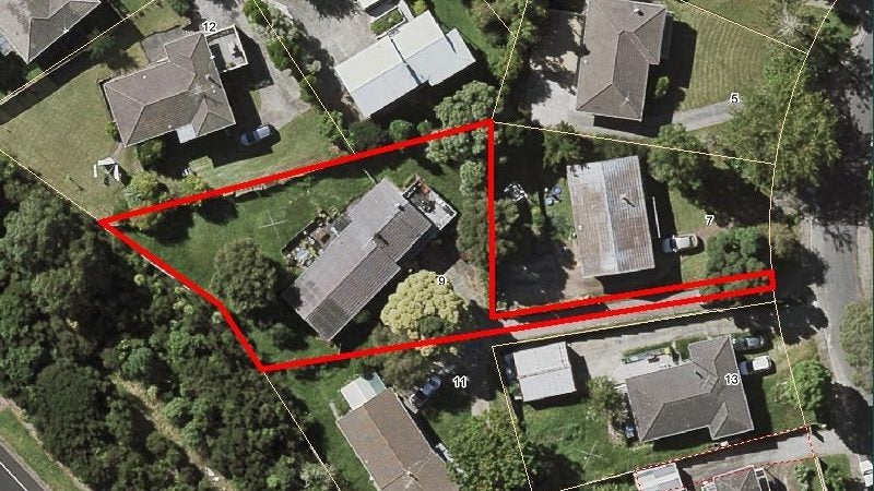 9 Tahu Crescent, Sunnynook, Auckland - Carousel 1
