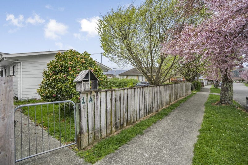 1A McHardie Street, Trentham, Upper Hutt - Carousel 1