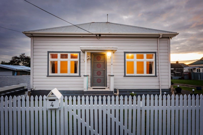 4 Hillary Street, Foxton, Foxton - Carousel 1