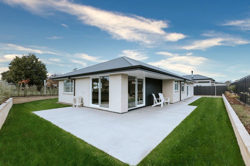 39 Gordon Street, Weston, Oamaru - Carousel 16