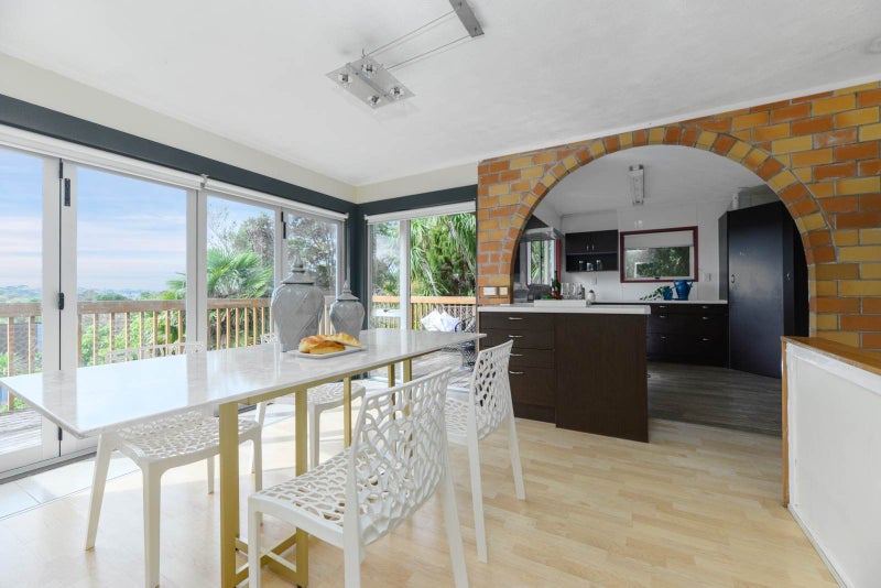 2/12 Willis Street, Torbay, Auckland - Carousel 1