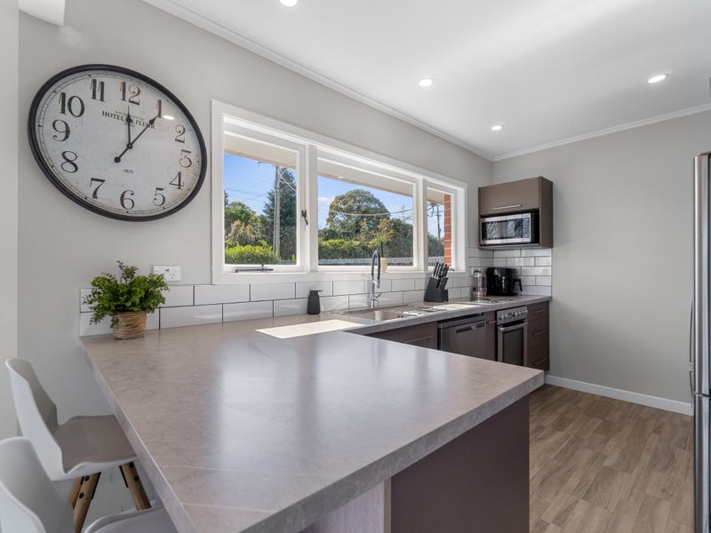 1452 Cambridge Road, Te Awamutu, Te Awamutu - Carousel 2