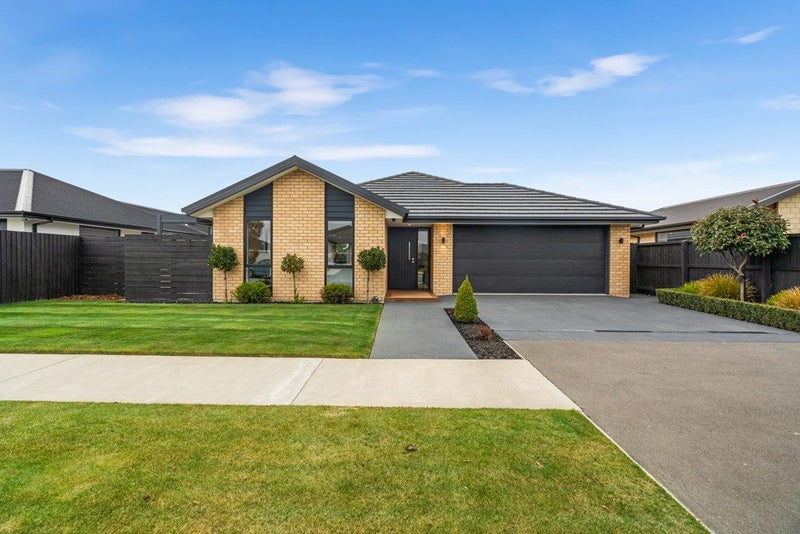 20 Halpin Drive, Lincoln, Lincoln - Carousel 1