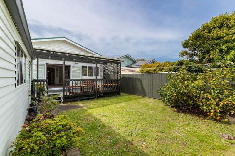 21 Collins Street, Petone, Lower Hutt - Carousel 2