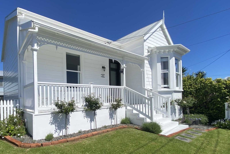 32 Belt Road, Moturoa, New Plymouth - Carousel 1