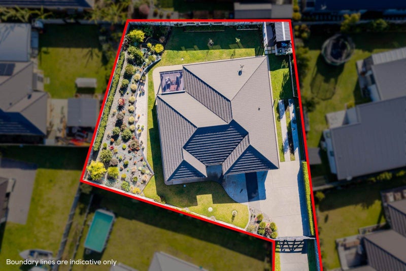17 Olney Court, One Tree Point - Carousel 2