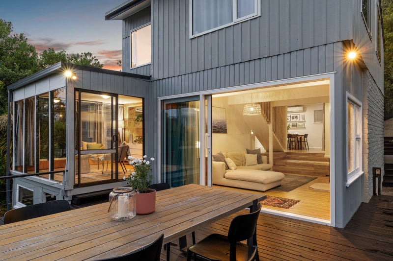 81 Main Road, Governors Bay, Lyttelton - Carousel 1