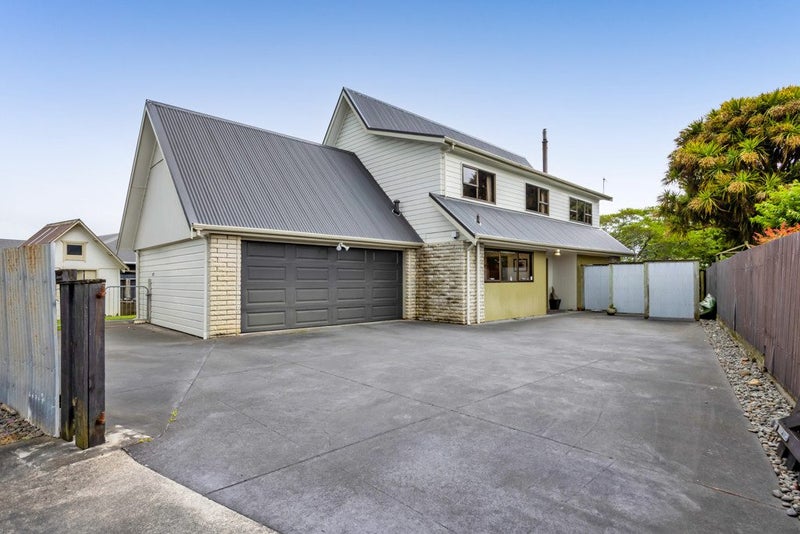 77A Dixon Avenue, Hawera - Carousel 29