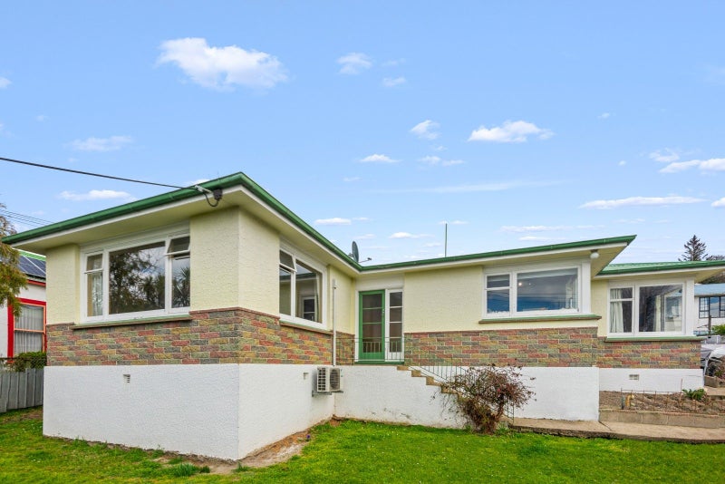 106 Reed Street, Oamaru - Carousel 2