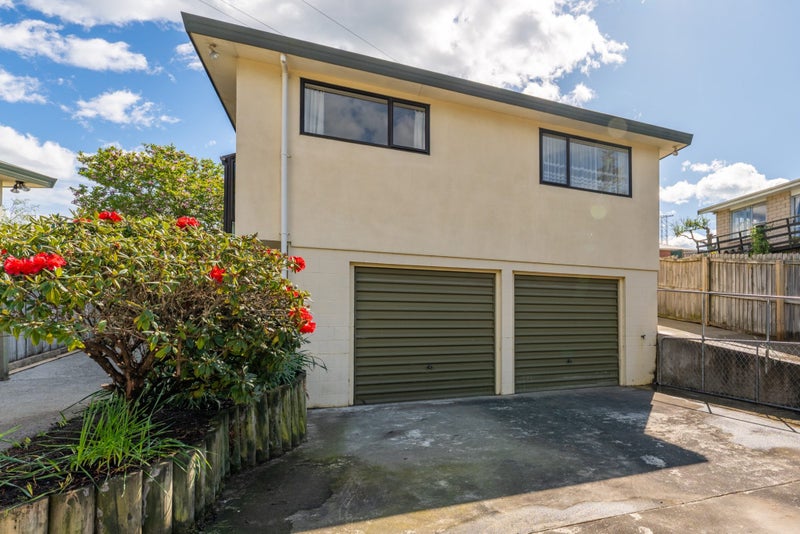 2/2 Stirling Place, Marchwiel, Timaru - Carousel 2
