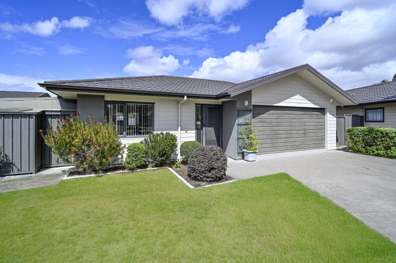 22 Chatham Mews, Flaxmere, Hastings - Carousel 1