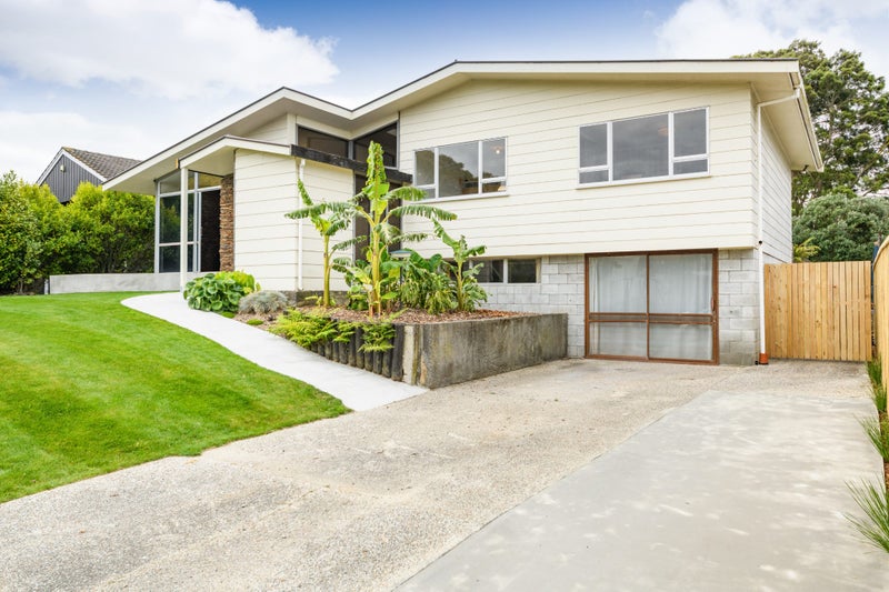34 Pinedale Parade, Milson, Palmerston North - Carousel 25
