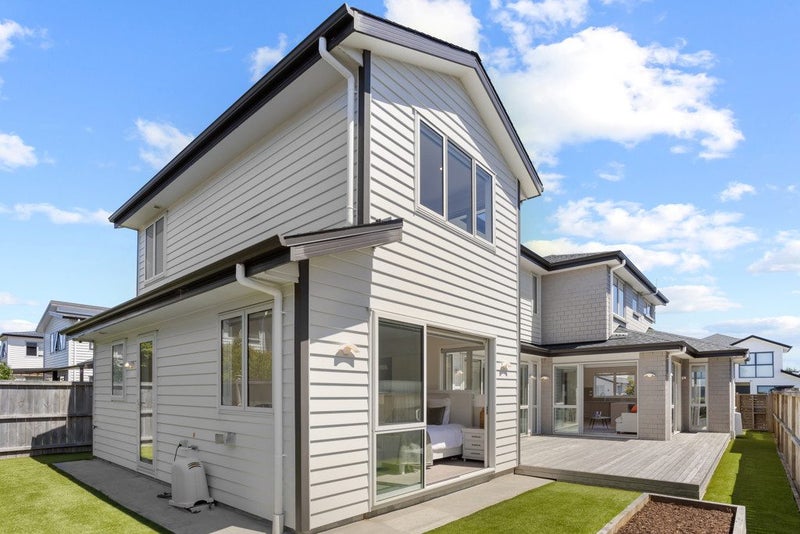 11 Toanui Road, Hobsonville, Auckland - Carousel 21