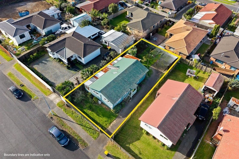 31 Barneys Farm Road, Clendon Park, Auckland - Carousel 1