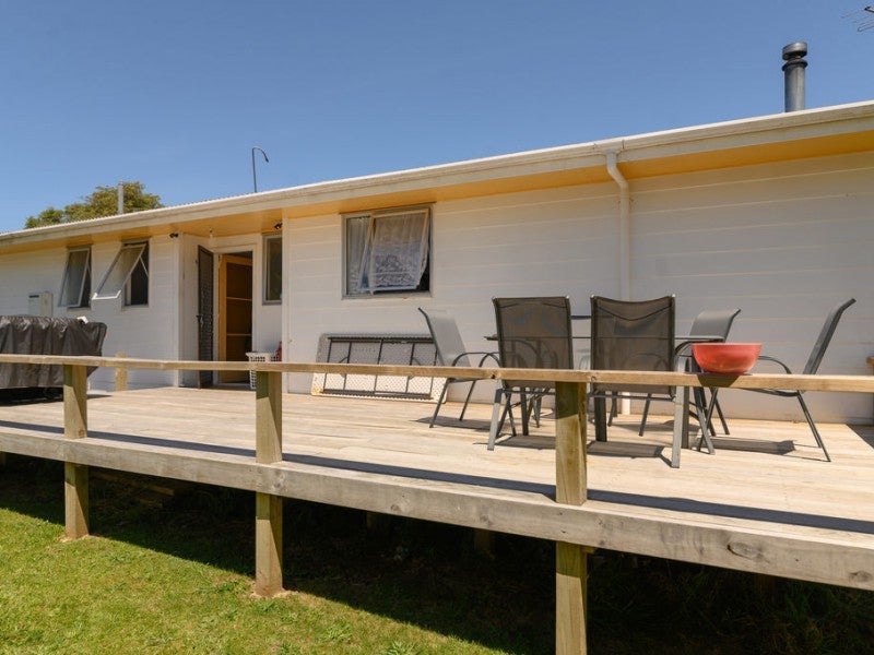 9 Luke Place, Fairy Springs, Rotorua - Carousel 2