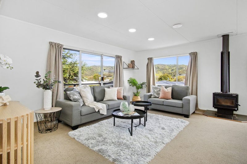 20 Mataura Grove, Wainuiomata, Lower Hutt - Carousel 1