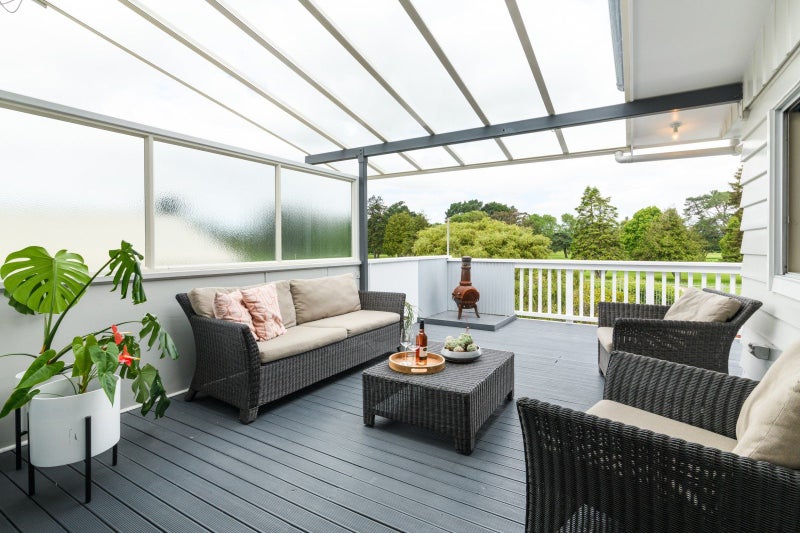 10 Opawa Place, Terrace End, Palmerston North - Carousel 2