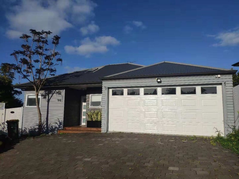 14 Tiri View Place, Waiake, Auckland - Carousel 1