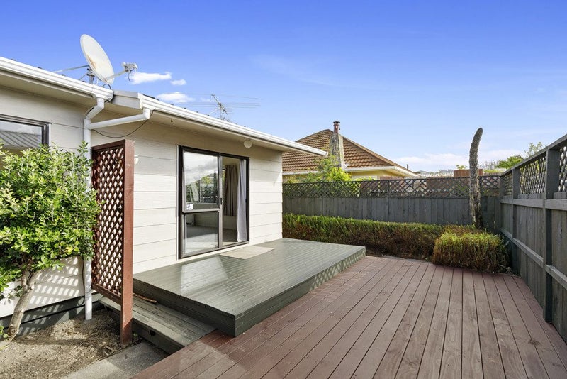 2/65 Wakefield Street, Alicetown, Lower Hutt - Carousel 2
