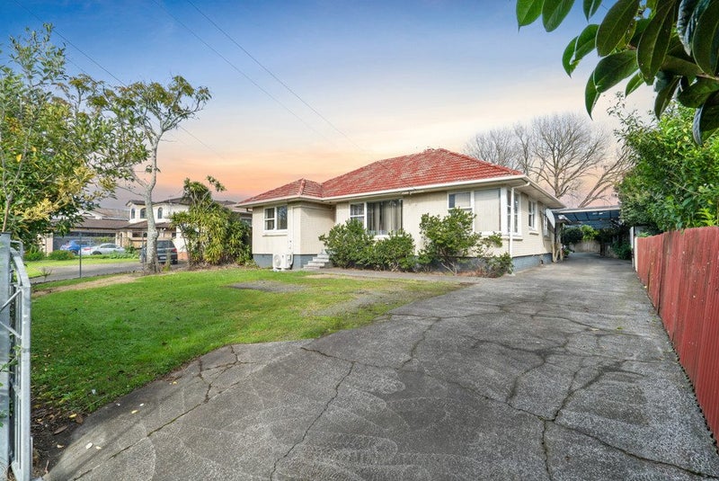 5 Skipton Street, Mangere East, Auckland - Carousel 2