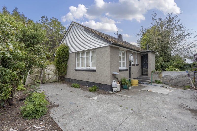 13 Earnslaw Crescent, Bryndwr, Christchurch - Carousel 2