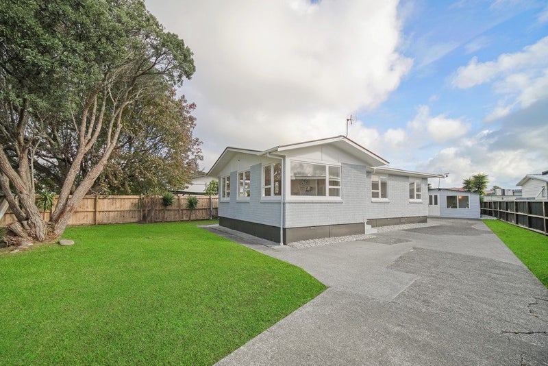 8 Comet Crescent, Mangere, Manukau City, Auckland - Carousel 1