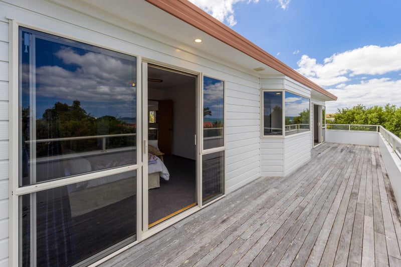 18 Awatere Place, Snells Beach, Snells Beach - Carousel 48