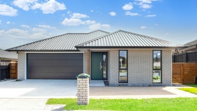 6 Te Paahi Avenue, Waiuku, Waiuku - Carousel 1