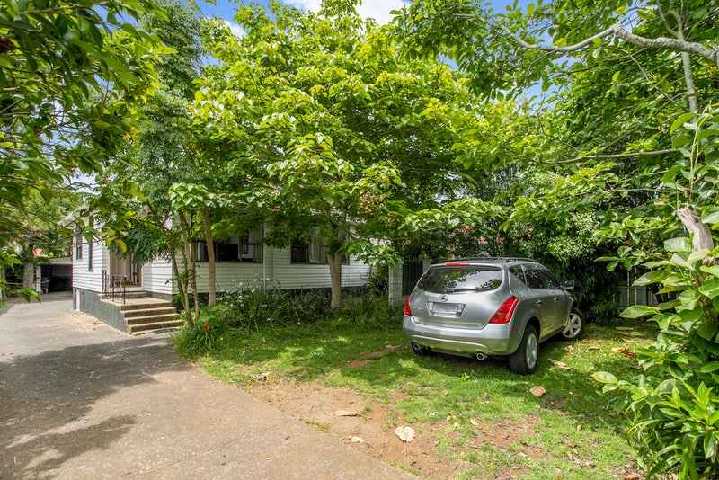 Property Valuation for 102 Tripoli Road, Panmure, Auckland Trade Me