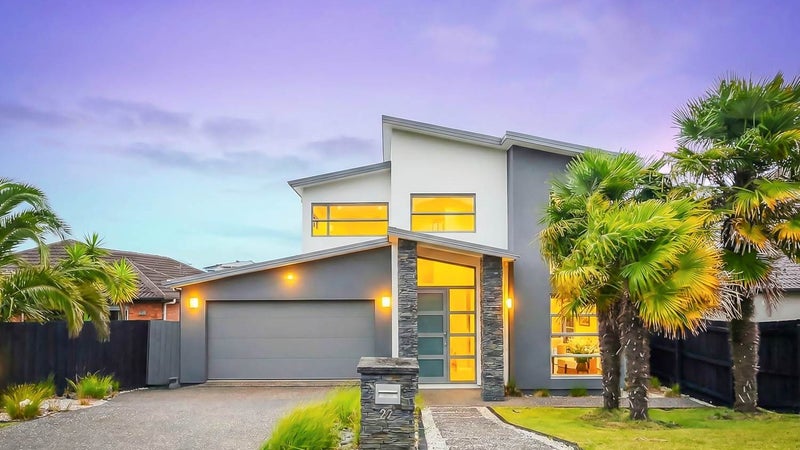 22 Borneo Drive, Fairview Heights, Auckland - Carousel 1
