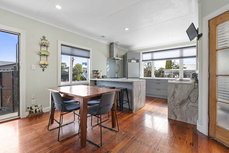 136 Featherston Street, Palmerston North, Palmerston North - Carousel 2