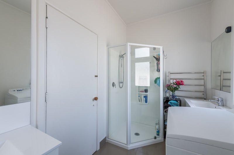 2/1 Wainui Street , The Wood, Nelson - Carousel 16