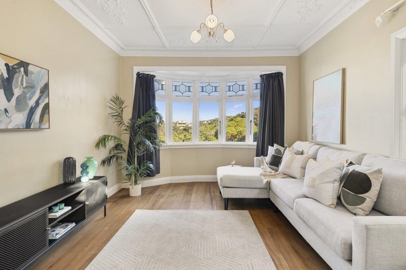 15 Oku Street, Island Bay, Wellington - Carousel 1