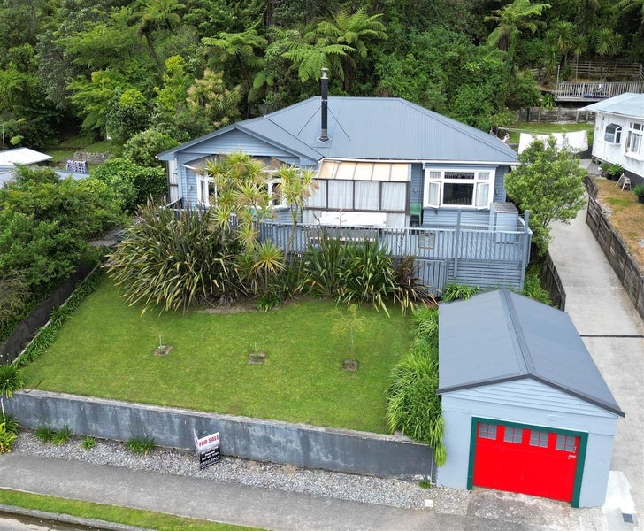 15 Lydia Street, Greymouth, Greymouth - Carousel 32