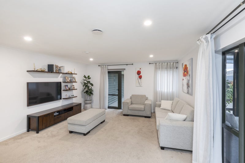 2/17 Cunningham Place, Halswell, Christchurch - Carousel 2