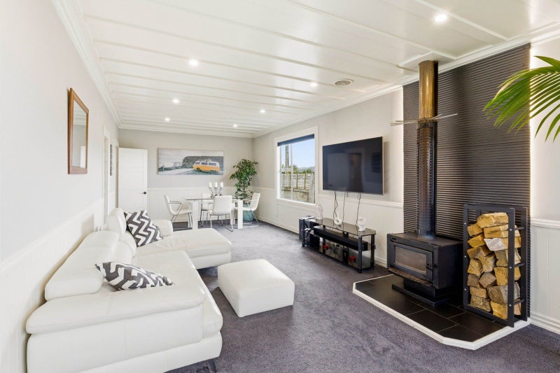 1 Alexander Street, Abbotsford, Dunedin - Carousel 1