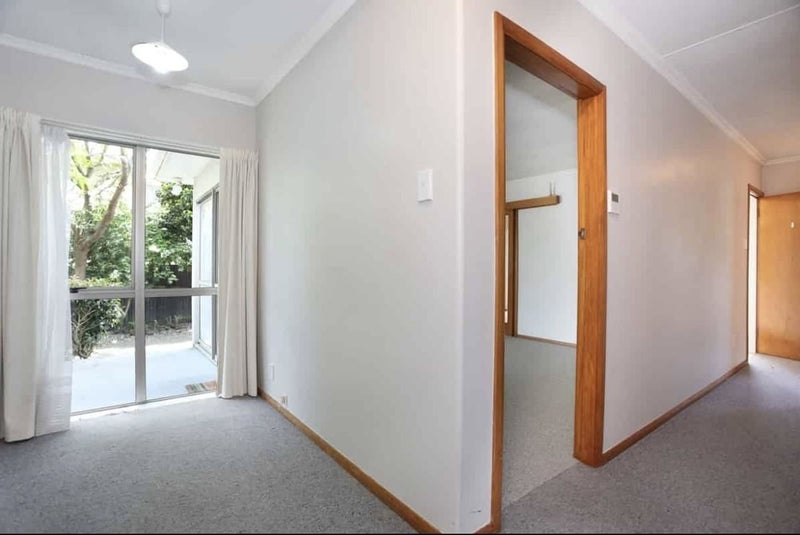 8 Nairn Crescent, Awapuni, Palmerston North - Carousel 21