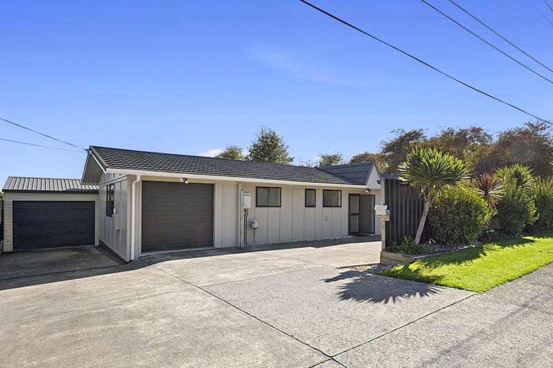 194 Mangorei Road, Merrilands, New Plymouth - Carousel 1
