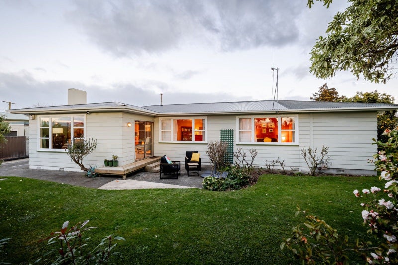 3 Clarke Avenue, Highbury, Palmerston North - Carousel 1