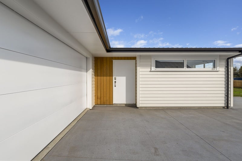 7 Pukatea Street, Hawera - Carousel 2